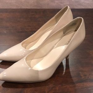 Nine West size 9.5 pumps $25